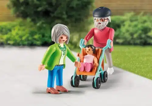 Playmobil 71613 - My Life - Abuelos con Bebe - Imagen 2