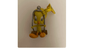 Plastoy - Figura Piolín en un columpio Looney Tunes